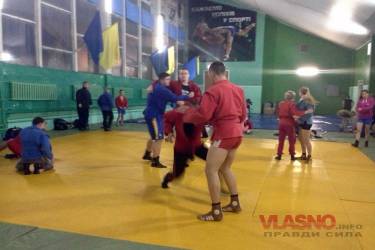 Студент з Анголи переміг на чемпіонаті з самбо у Вінниці