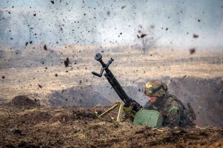 Ніч в АТО: на Луганщині спокійно, а Донецький напрямок обстріляли  