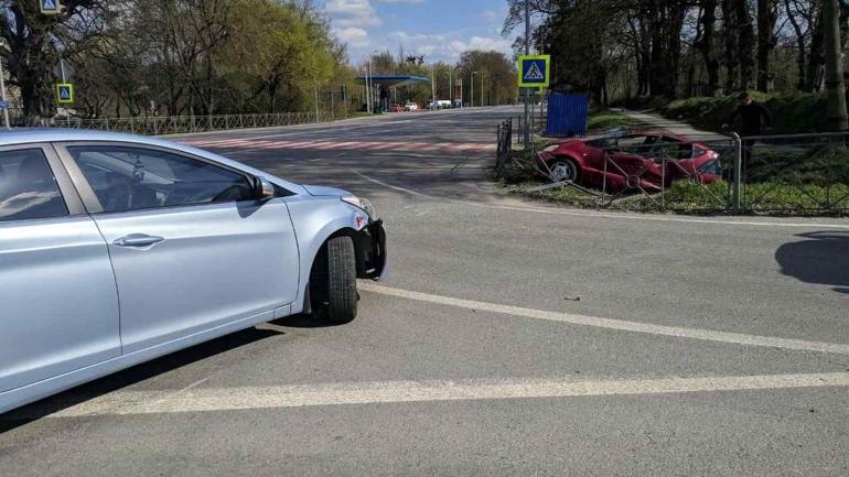 На Вінниччині сталося дві аварії: четверо водіїв у лікарні