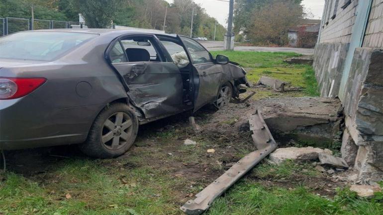 У Вінниці п'яний водій в'їхав у будинок