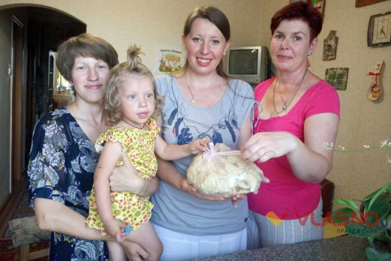 АТО у кілограмах: скільки смаколиків відправили на передову вінницькі &laquo;мольфари&raquo;