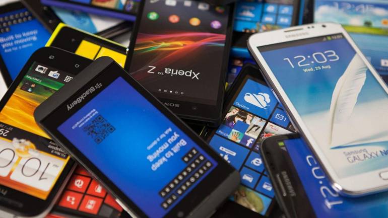 В Україні впали ціни на топові смартфони