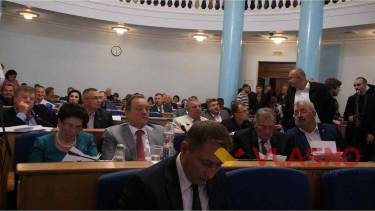 Вінницькі депутати закрили сесію облради