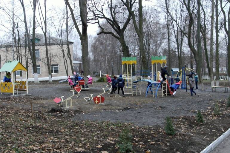 парк у Красносілці фото