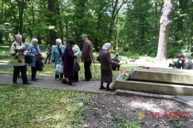 Колишня репресована вінничанка хотіла поділитися наданою їй благодійну допомогу фото