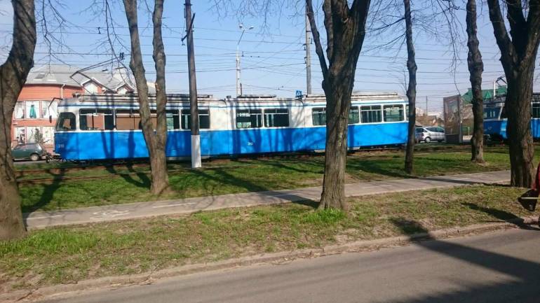 У Вінниці із рейок зійшов трамвай