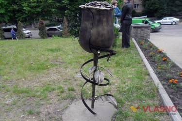 встановлення кованої троянди у Вінниці фото