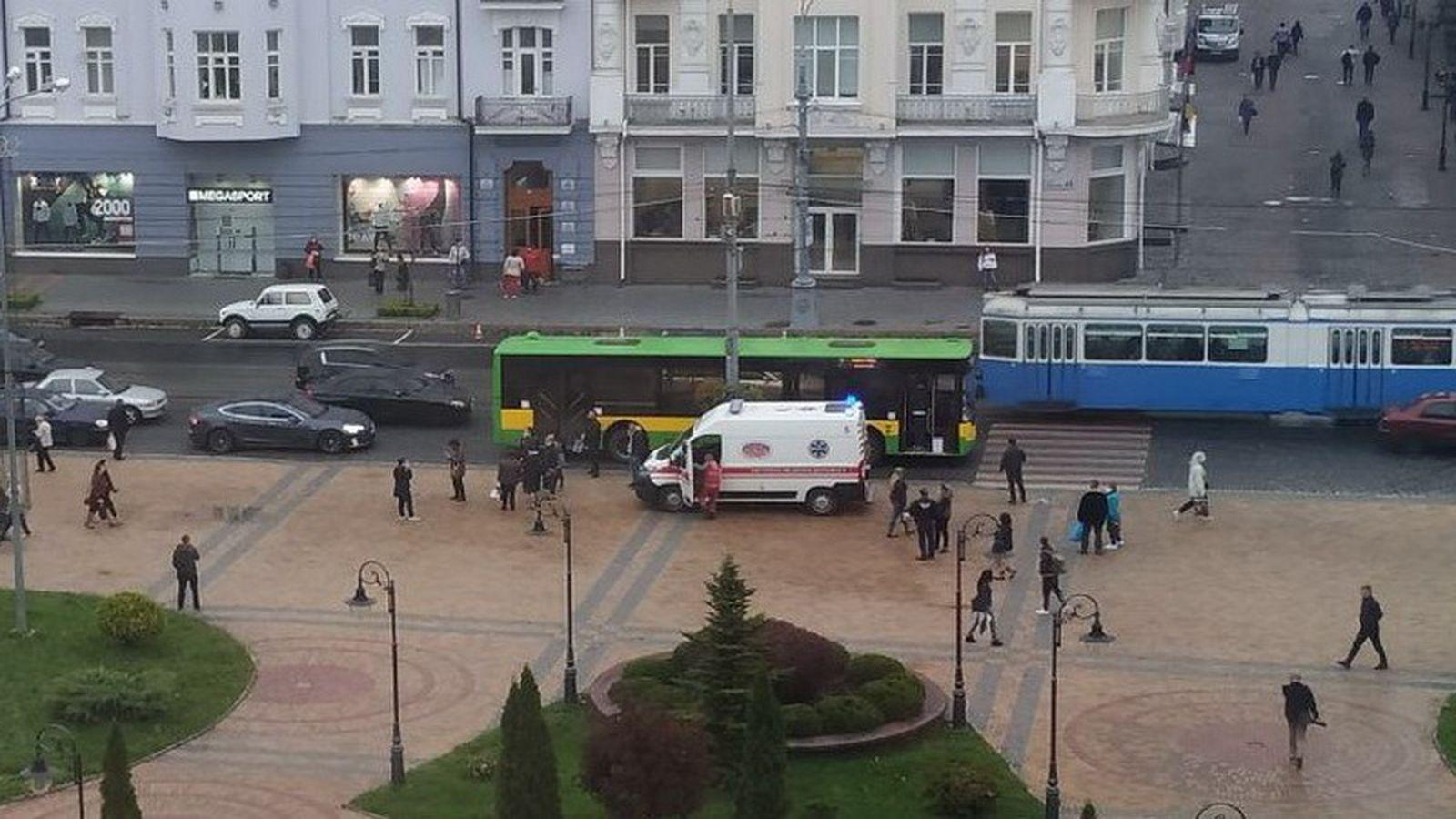 У Вінниці померла пенсіонерка, яка їхала в автобусі