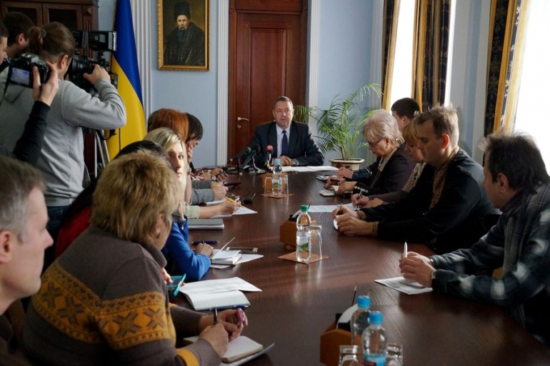 Подавати у відставку Свитко не збирається