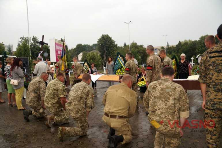 прощання з Олексієм Тимощуком у Вінниці фото
