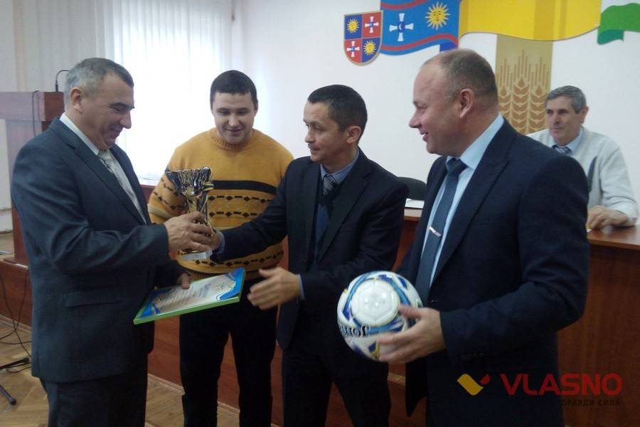 нагородження призерів турніру з футзалу у Вінниці фото
