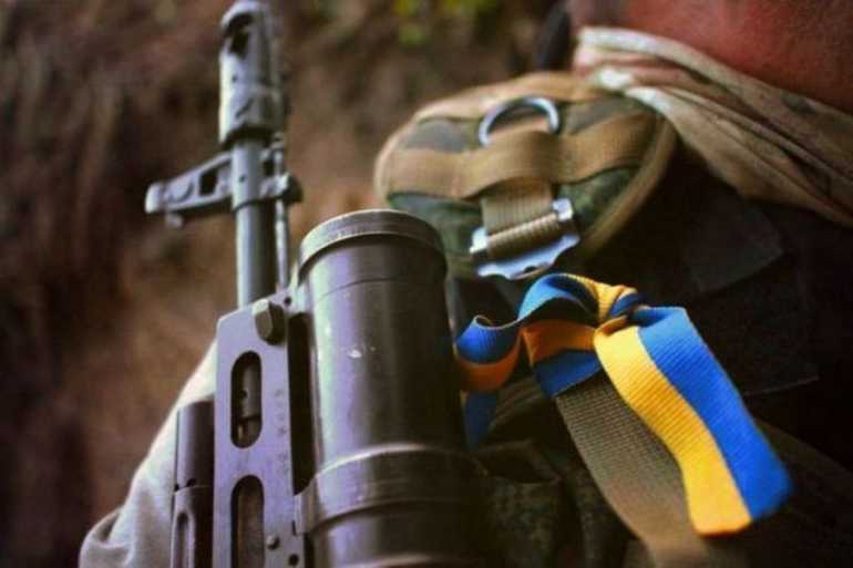 Доба в АТО: бойовики 24 рази відкривали вогонь, є постраждалі