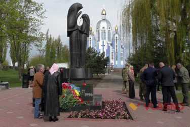 пам'ятник чорнобильцям у Вінниці фото 