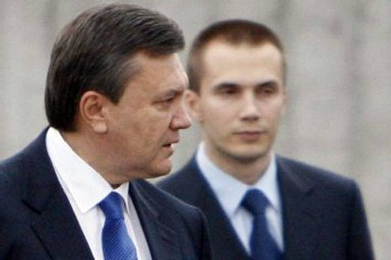 ЄС може зняти санкції з Януковича-молодшого та сина Азарова