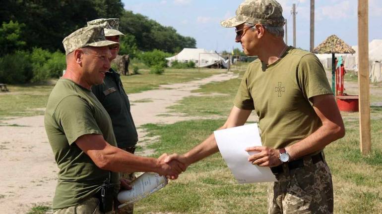 Понад тисячу вінничан-контрактників поповнили ряди військових частин