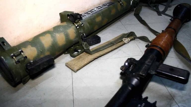 На Луганщині знайшли схованку зі  зброєю для незаконних військових угрупувань РФ