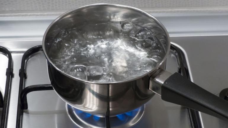 Вінничан залишають без гарячої води