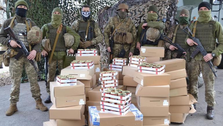 Українські військові отримали допомогу від асоціацій міжнародних перевізників Польщі та України
