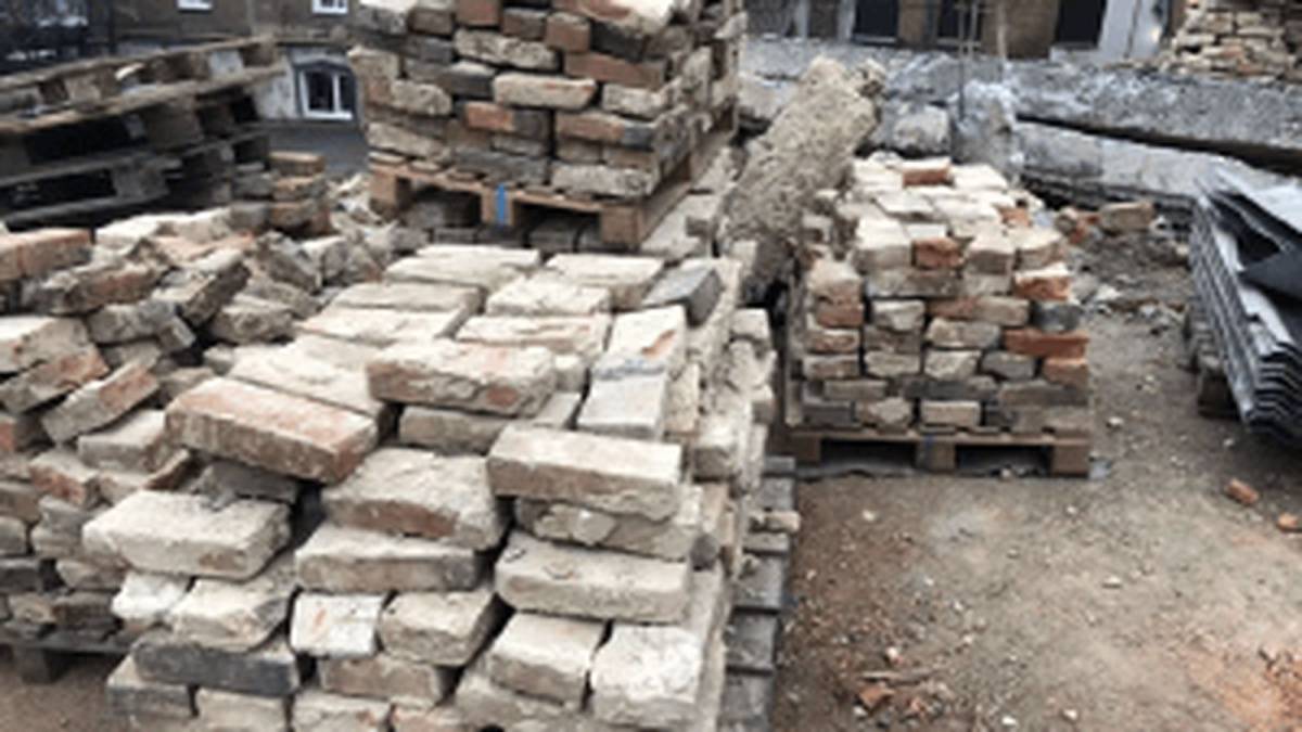 В Інтернеті продають &laquo;царську&raquo; цеглу з вінницьких катакомб