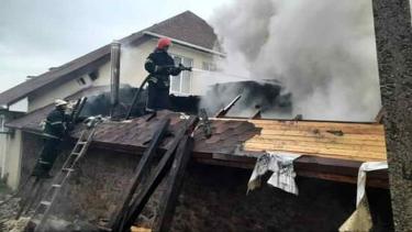 У Шаргородському районі горіла господарча будівля