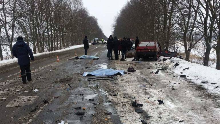 На Вінниччині дві пасажирки &laquo;ВАЗа&raquo; загинули у ДТП