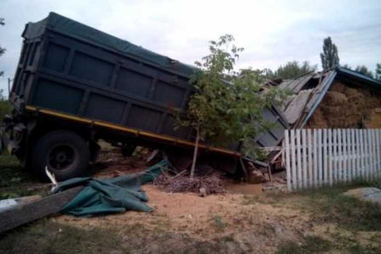 ДТП у селі Мякохід фото