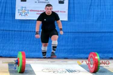 Приборкувачі штанги зі всієї України зійшлися у Вінниці