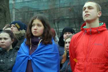хода на честь Героїв Небесної Сотні у Вінниці фото