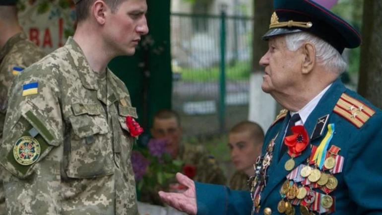 Ветеранів війни на Вінниччини привітають 1 243 гривнями