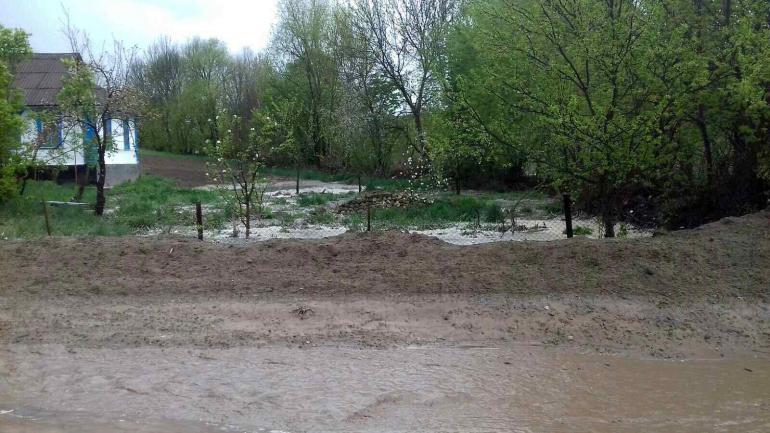 На Вінниччині через зливу затопило приватні будинки (ФОТО)