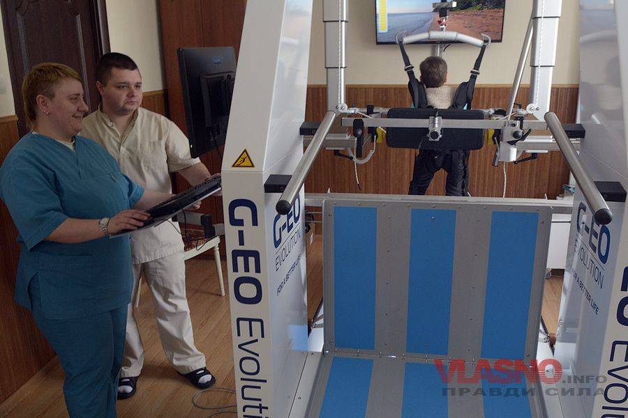 Діток із ДЦП ставлять на ноги за швейцарськими технологіями у Вінниці