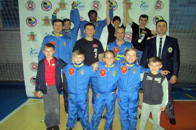 змагання з карате Chernivtsi Cup у Чернівцях фото