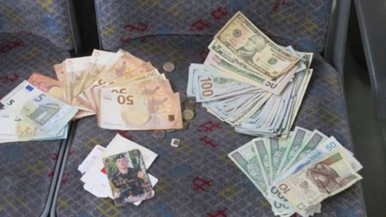 7700 доларів, 945 євро та 575 злотих: як українцю поляк загублене повертав