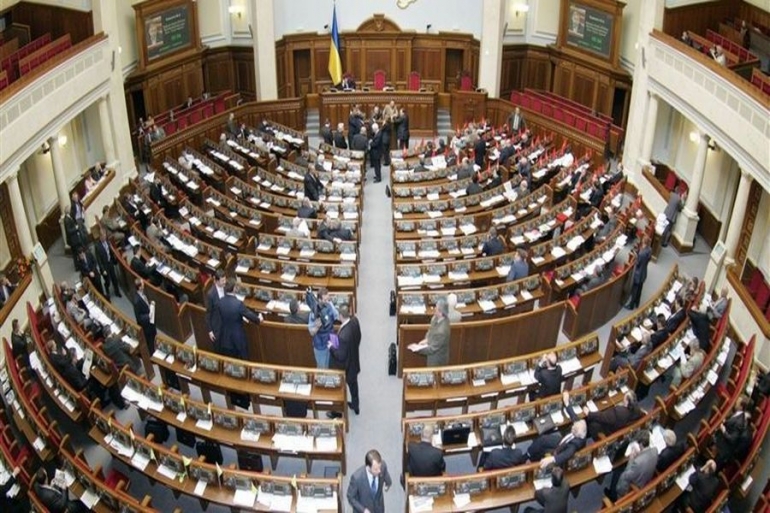 У Верховній Раді сформовано шість депутатських фракцій