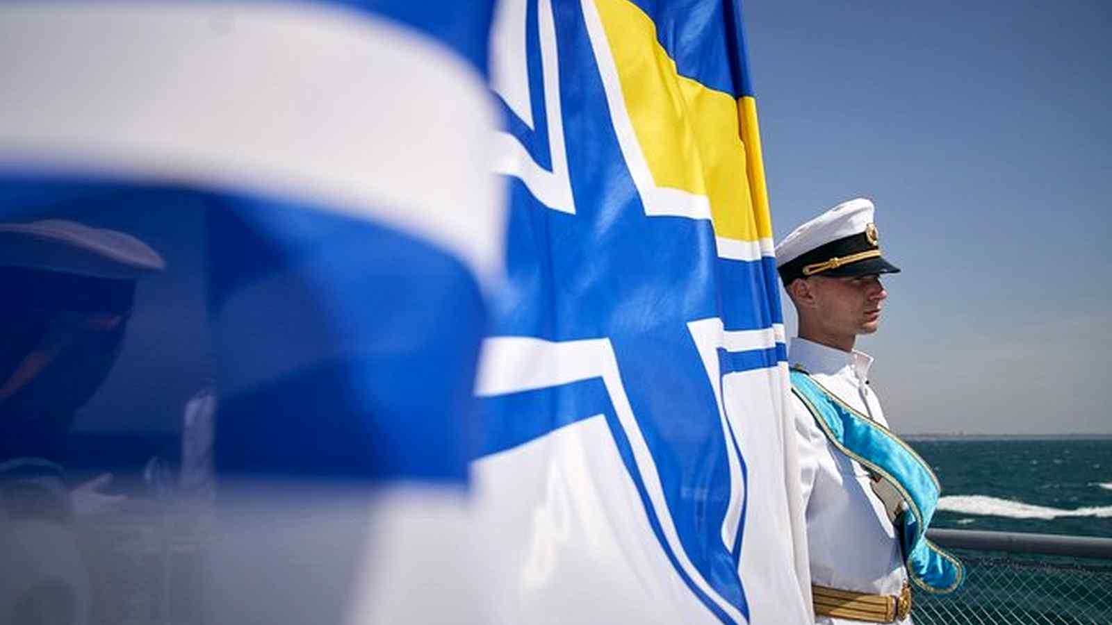 До дня МВС в Одесі пройшов військовий парад (ФОТО)