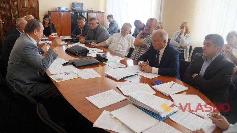 Вінницькі депутати забирають у навчального закладу чотири мільйони