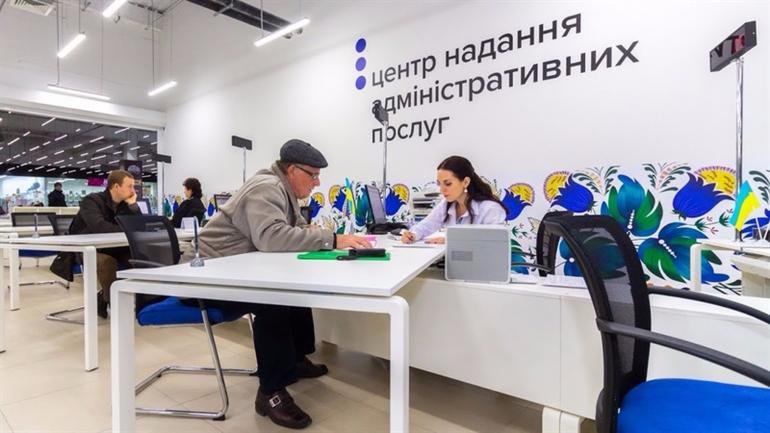 На Вінниччині прозорі офіси відкриватимуться на дві години раніше