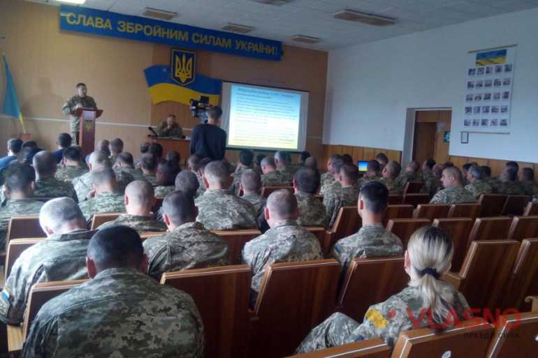 нарада-у-Вінницькому-військкоматі-фото