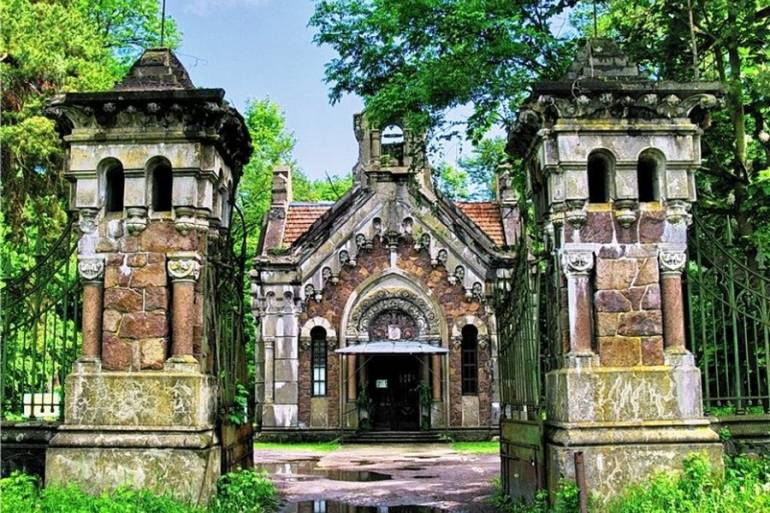 склеп Потоцьких у селі Печера на Вінниці фото