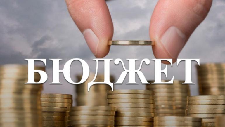 Бюджет 2021: на медицину запланували 296 млрд гривень, а виділили лише 159 млрд гривень