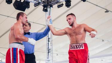 Претендет на участь в Олімпіаді вінницький студент Андрій Ісаков під час карантину почав завойовувати і професіональний ринг (ФОТО)