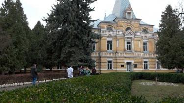 Лікарня імені Ющенка залишиться без нейрохірургічного та інсультного відділень
