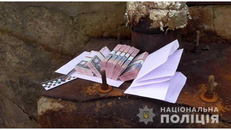 На Вінниччині валютчик обміняв 19 тисяч доларів на &laquo;сувеніри&raquo;