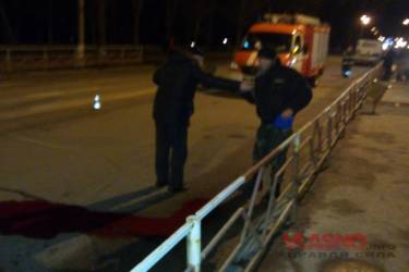 У аварії на Хмельницькому шоссе загинув 17 річний юнак. Його дівчина у лікарні