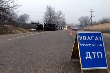 Калинівчанин на вкраденому мікроавтобусі вчинив ДПТ