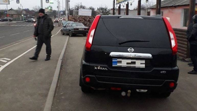 Втік з ДТП випити, щоб заспокоїтися: вінницькі патрульні зловили водія