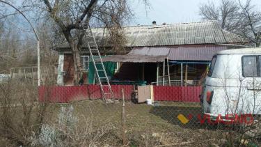 У селі на Вінниччині чоловік знайшов свого брата на подвір'ї з проламаним черепом