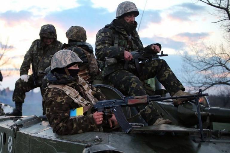 За минулу добу двоє українських військових отримали поранення у зоні АТО